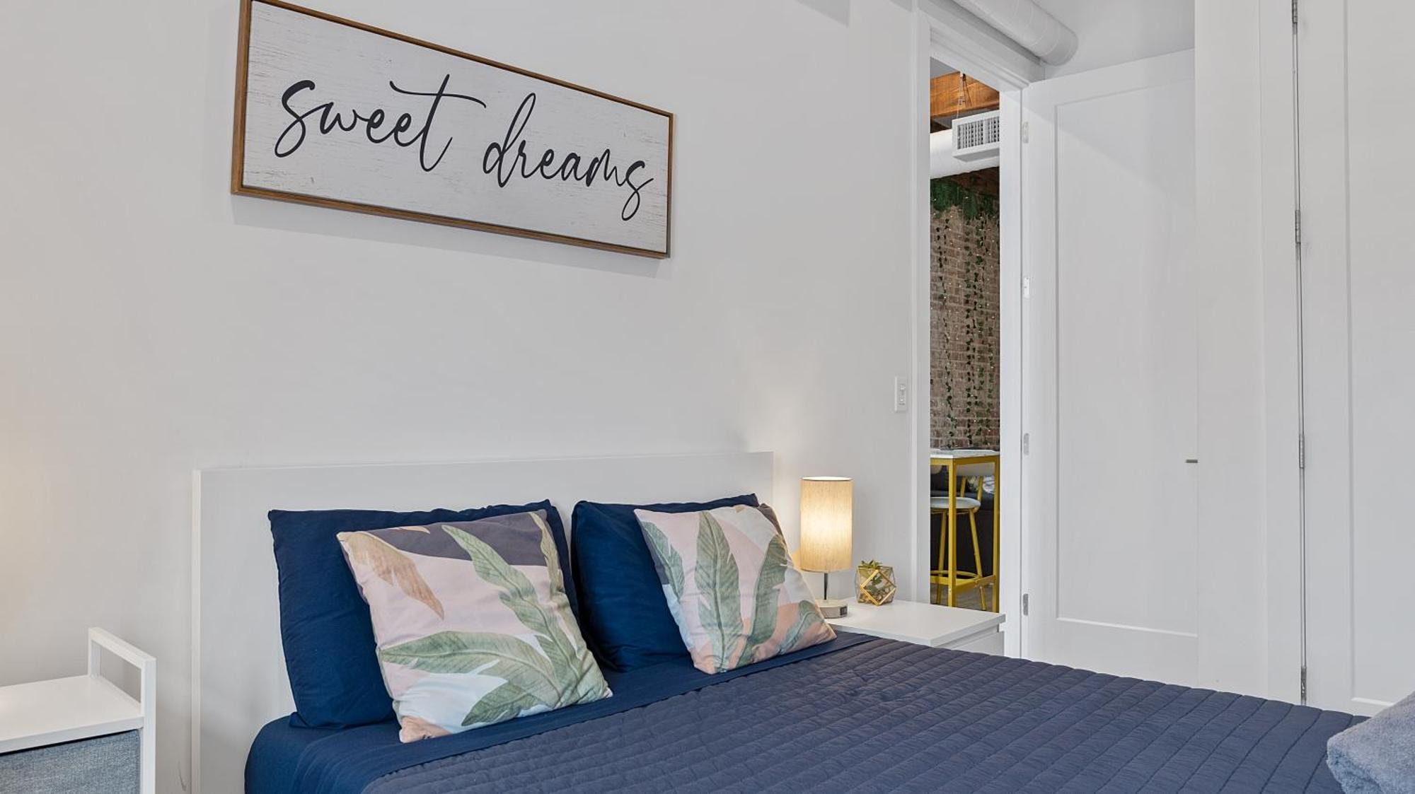 Chic Penthouse 15 Minutes From Nyc - Bus Stop At Doorstep Hoboken Exterior foto